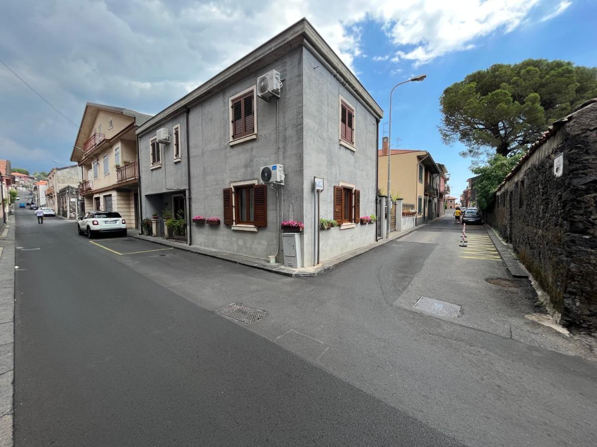 Il Borghetto Di San Giuseppe Etnarooms&Apartments 尼科洛西 外观 照片